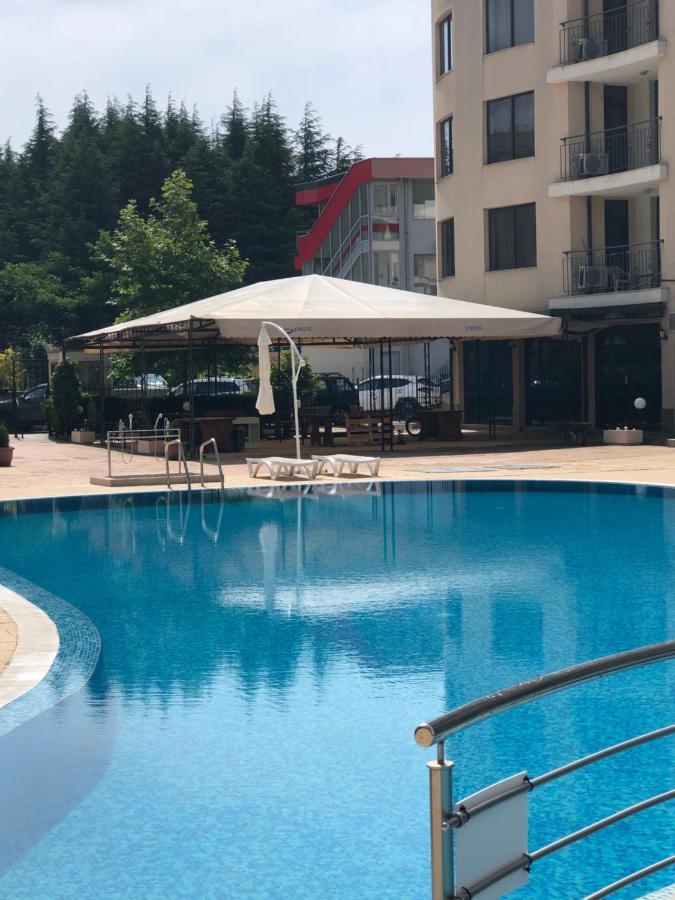 Avalon, Apartment C102 Slântsjev Brjag Eksteriør bilde