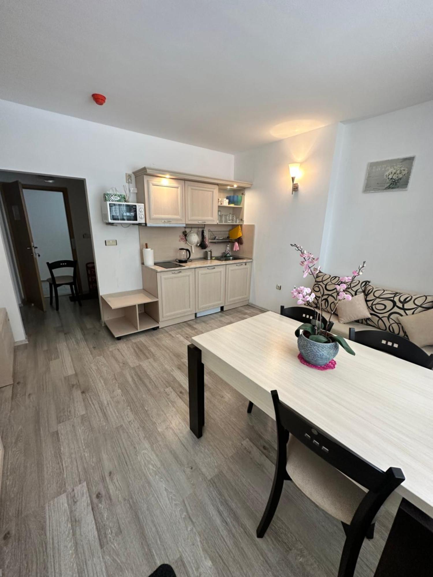 Avalon, Apartment C102 Slântsjev Brjag Eksteriør bilde
