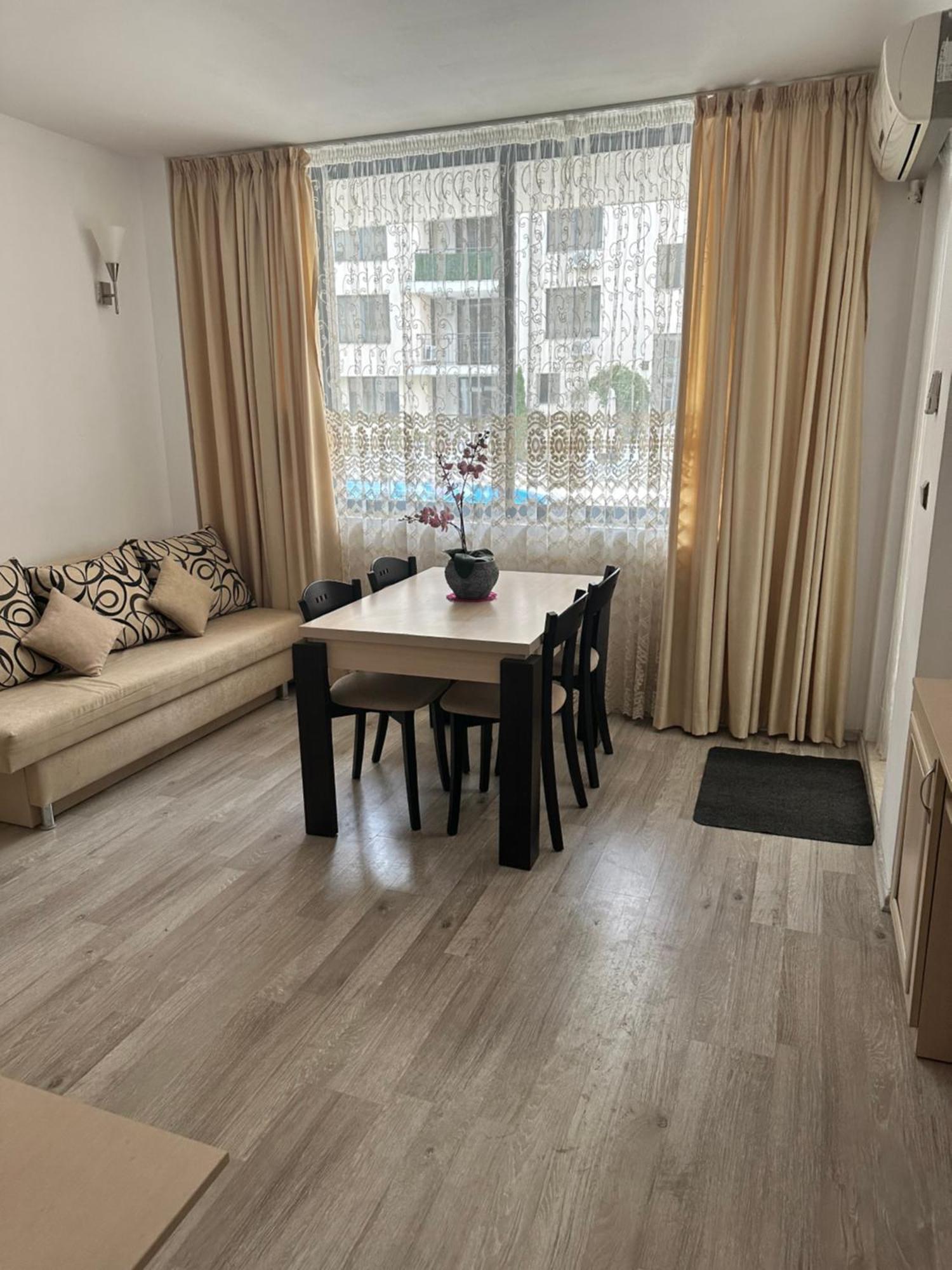 Avalon, Apartment C102 Slântsjev Brjag Eksteriør bilde